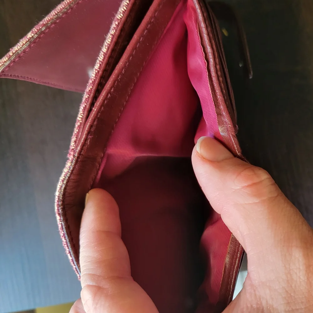 Diort Trotter Wallet in Burgundy